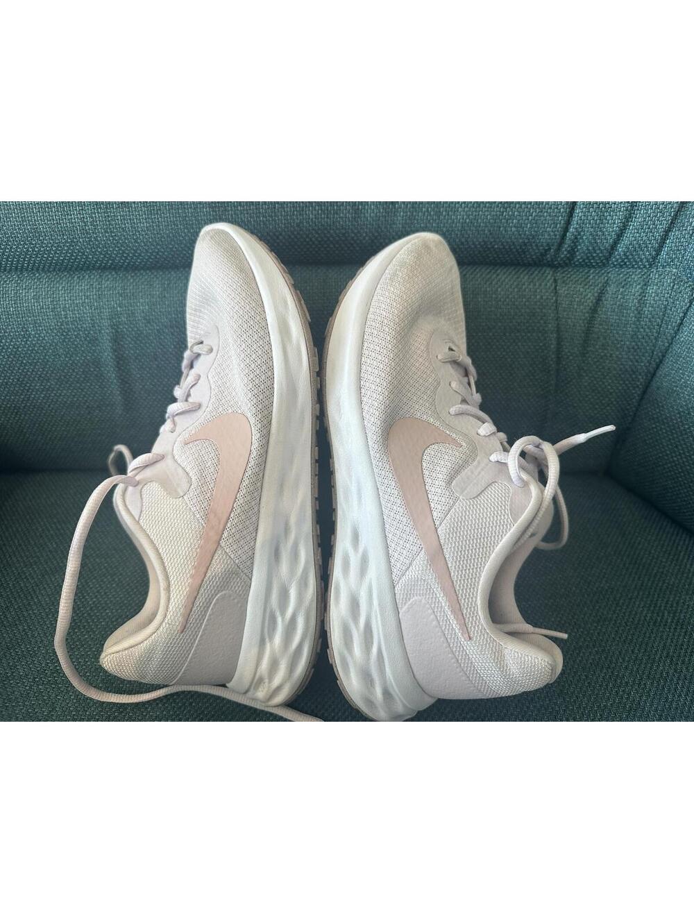 Nike Revolution 6 size 8.5 Next Nature Light Pink and Champagne Women’s